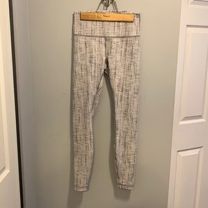 lululemon Wunder Under 28”